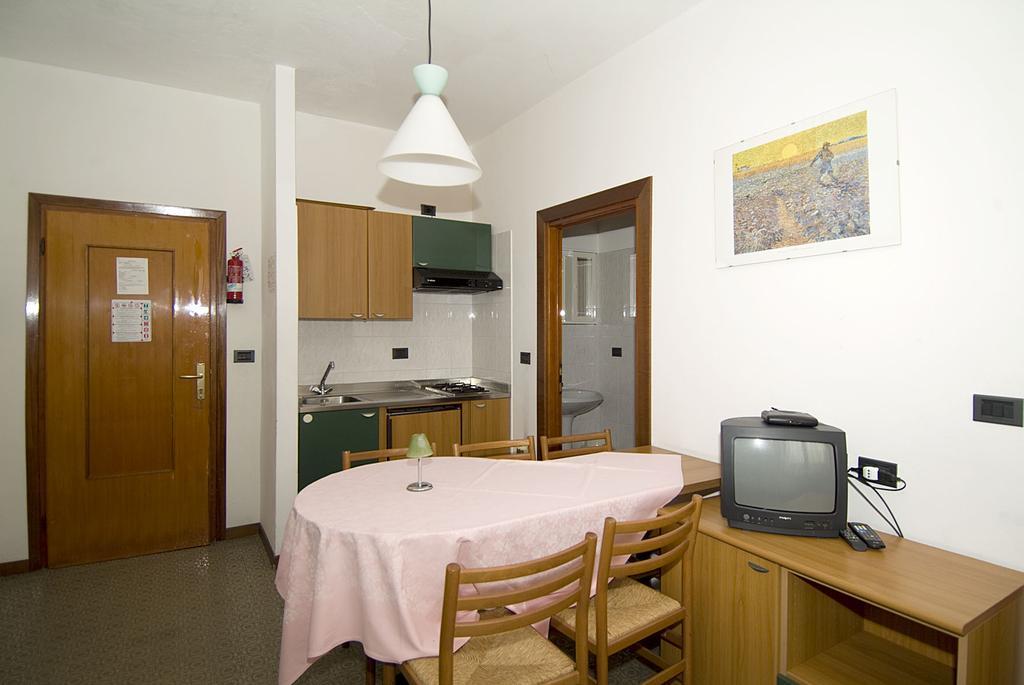 Camping Hotel Au Lac De Como Sorico Exterior foto