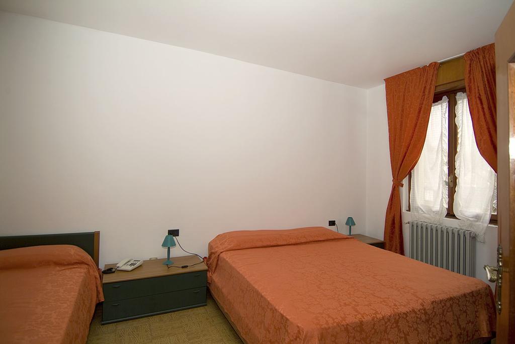 Camping Hotel Au Lac De Como Sorico Exterior foto