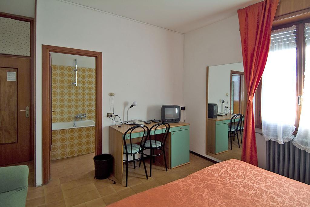 Camping Hotel Au Lac De Como Sorico Exterior foto