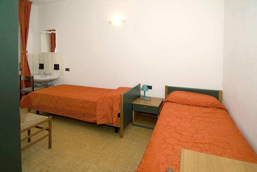 Camping Hotel Au Lac De Como Sorico Quarto foto